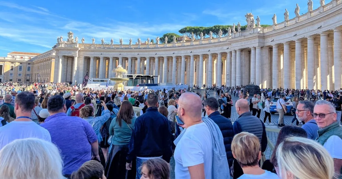 „Like sheep“: tourists revealed what nightmare awaits in the most overcrowded place in Europe