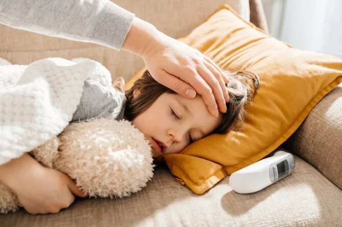 Shutterstock photo / Sick child