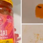In the broth, the buyer claims to have found a cockroach: the manufacturer explained