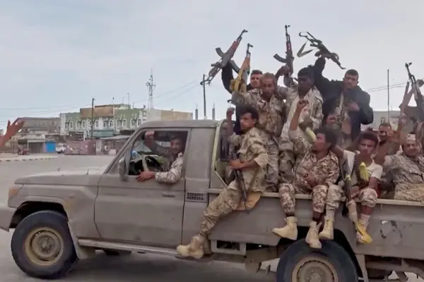 Jemeno forces occupied more strategic islands in the Red Sea, launched strikes in Saudi Arabia