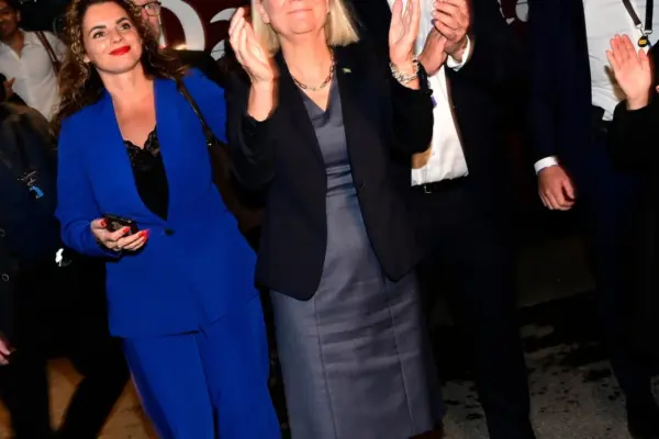 Apklausos: Švedijos rinkimuose pirmauja kairioji opozicija, kraštutinė dešinė praranda pozicijas