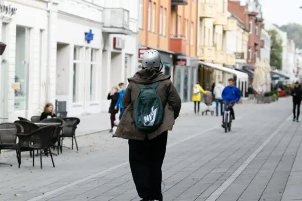 Scooter rider and minor cyclist injured in Kaunas, elderly pedestrian in Kėdainiai