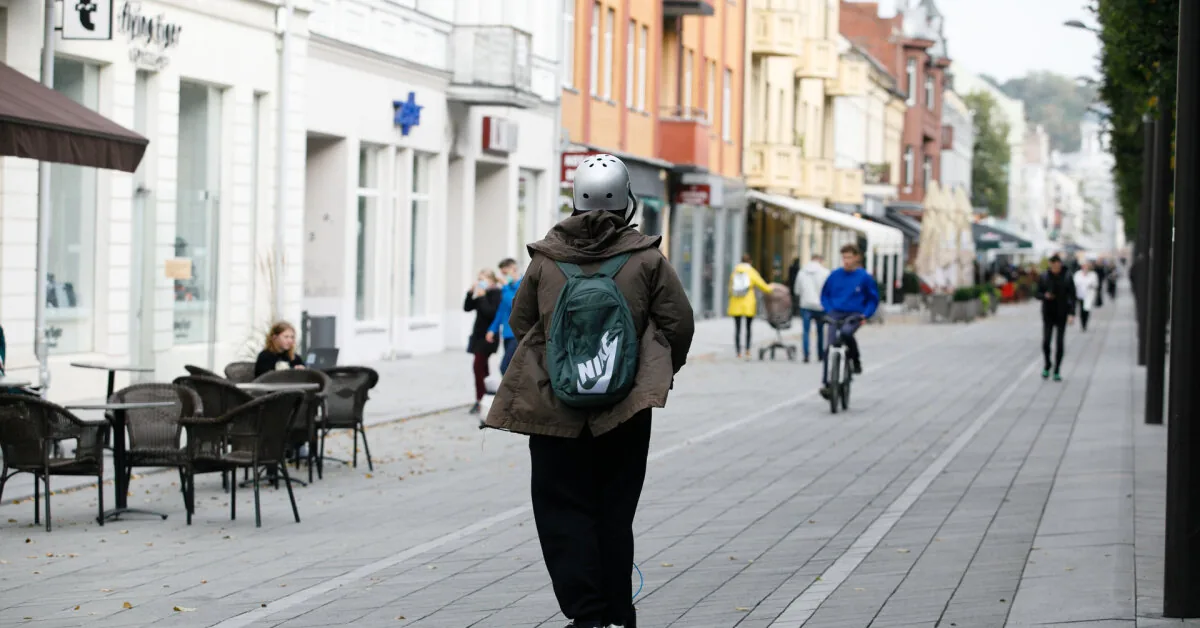Scooter rider and minor cyclist injured in Kaunas, elderly pedestrian in Kėdainiai