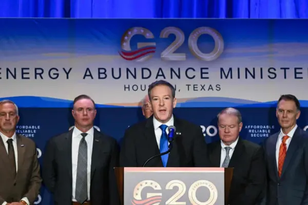 At the G20 energy ministers' meeting, the US boasted about its power, avoiding the topic of war with Iran