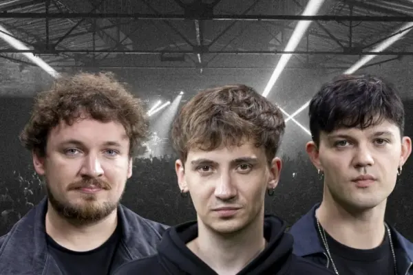 Album "Theater" presented by "Akli" – about the band's beginning: "We warmed ourselves up at the concert"