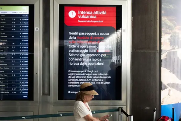 Due to the activity of Mount Etna volcano, the Italian airport has suspended flights