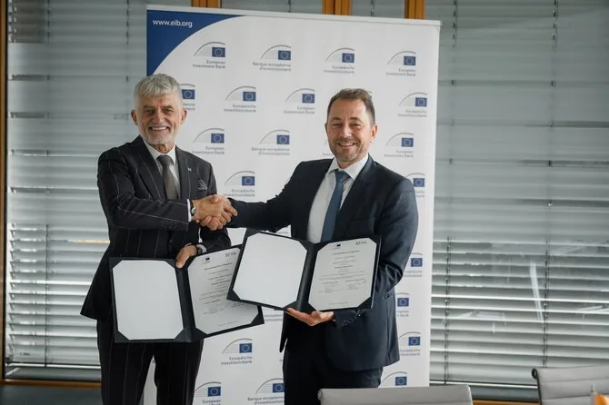 Uosto direkcijos nuotr./Europos investicijų banko viceprezidentas Karlas Nehammeris ir Uosto direkcijos generalinis direktorius Algis Latakas