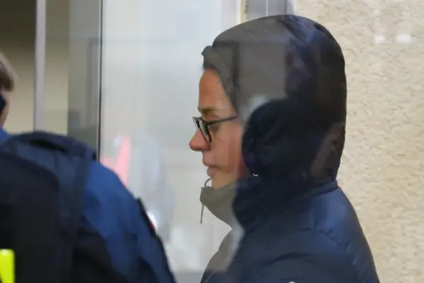 Paramediko Mantas Sadauskas' suspected murderer spouse remains detained for another month