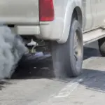 Offers an annual pollution tax for cars: why is it needed?