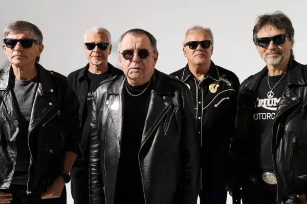 „Polarized glasses“ celebrate a special anniversary: preparing a surprise