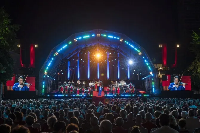 Organizatorių nuotr./„The Maestro & The European Pop Orchestra“