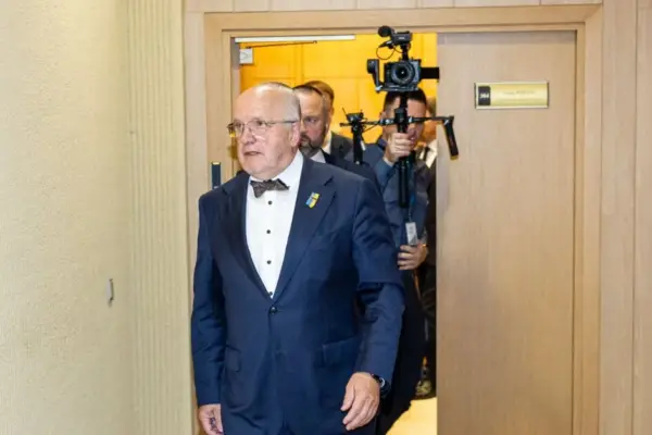 Speaker of the Seimas: the right to express one's opinion cannot turn into belittling other people