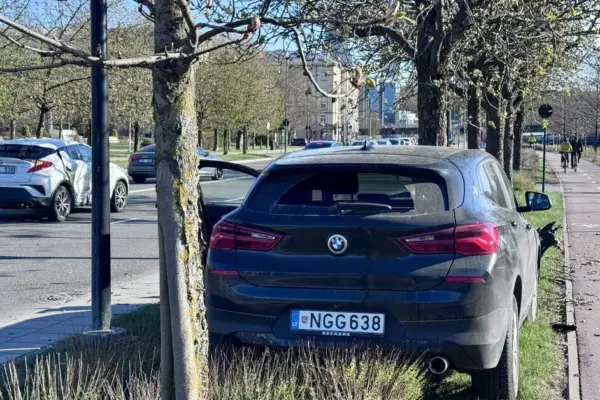 Blocked the road and hijacked a luxury BMW: a car worth 130 thousand euros found in Vilnius