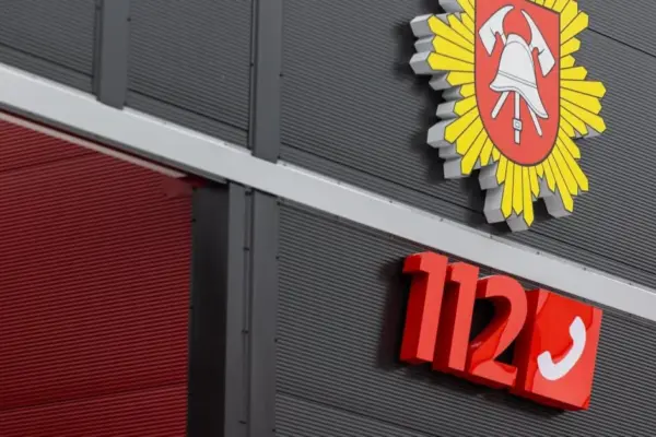 An apartment is on fire in Klaipėda: firefighters rushed to the scene