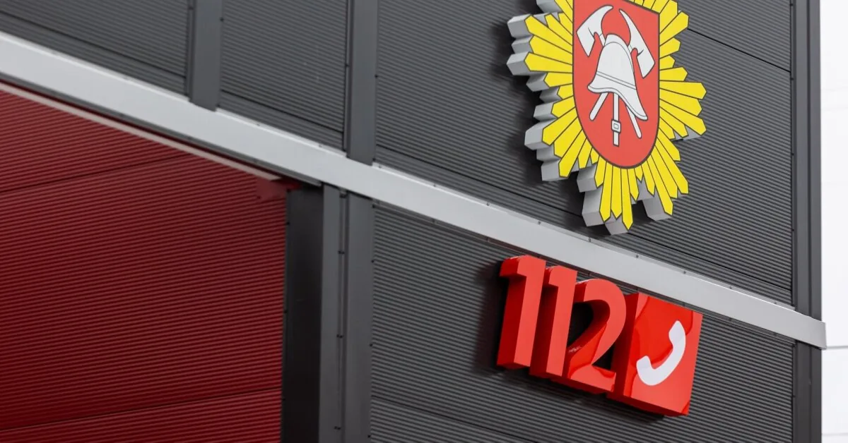 An apartment is on fire in Klaipėda: firefighters rushed to the scene