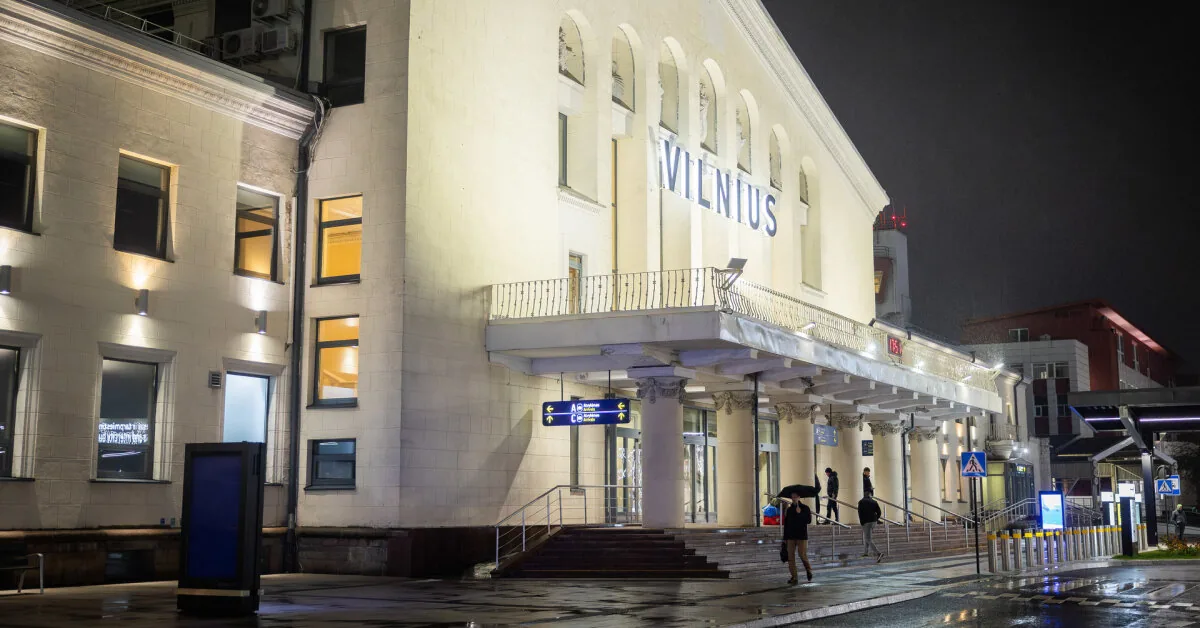 LTOU: due to air hazard, two flights diverted to Kaunas, one plane delayed