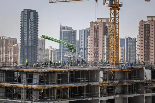 Nepaisant karo, Iranui išlieka svarbūs ekonominiai ryšiai su Dubajumi