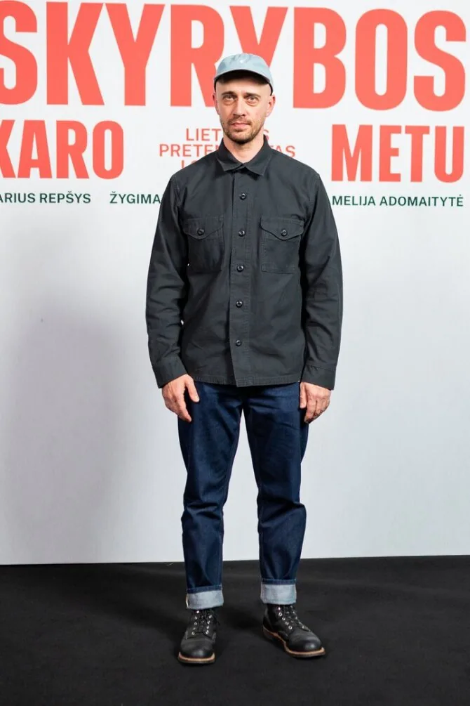 Roberto Riabovo / BNS nuotr./Dramos „Skyrybos karo metu“ premjera