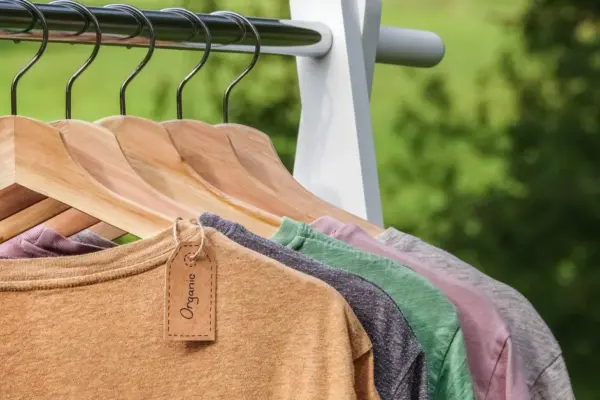 Towards Eco-Friendly Clothing: FTMC Scientists Collaborate with Renowned Fashion Designer to Create Green Textiles