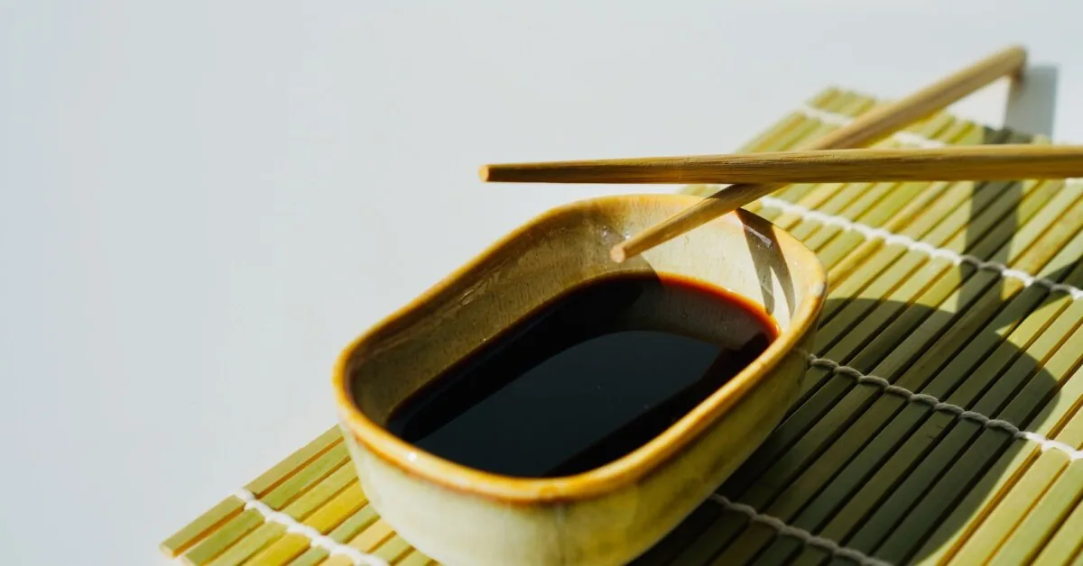 Light or dark soy sauce: expert explained the essential differences and which one is better to choose