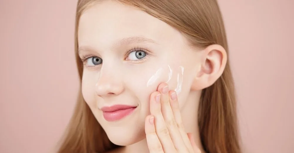 Pharmacist debunks popular myths: never use these facial products