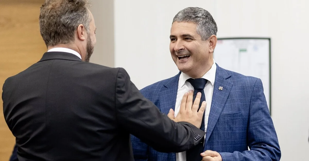 Mayor of Neringa Jasaitis returns to the Social Democrats, has more bad news for the Democrats