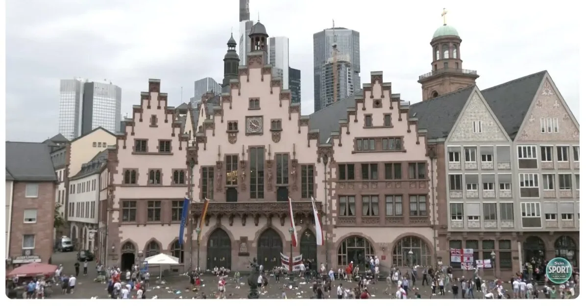 Muslim immigrants caused trouble again: did they really litter the historic square?