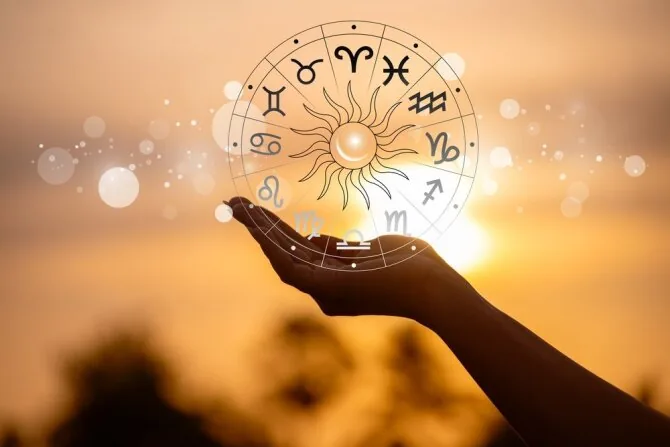 Shutterstock photo/Astrology