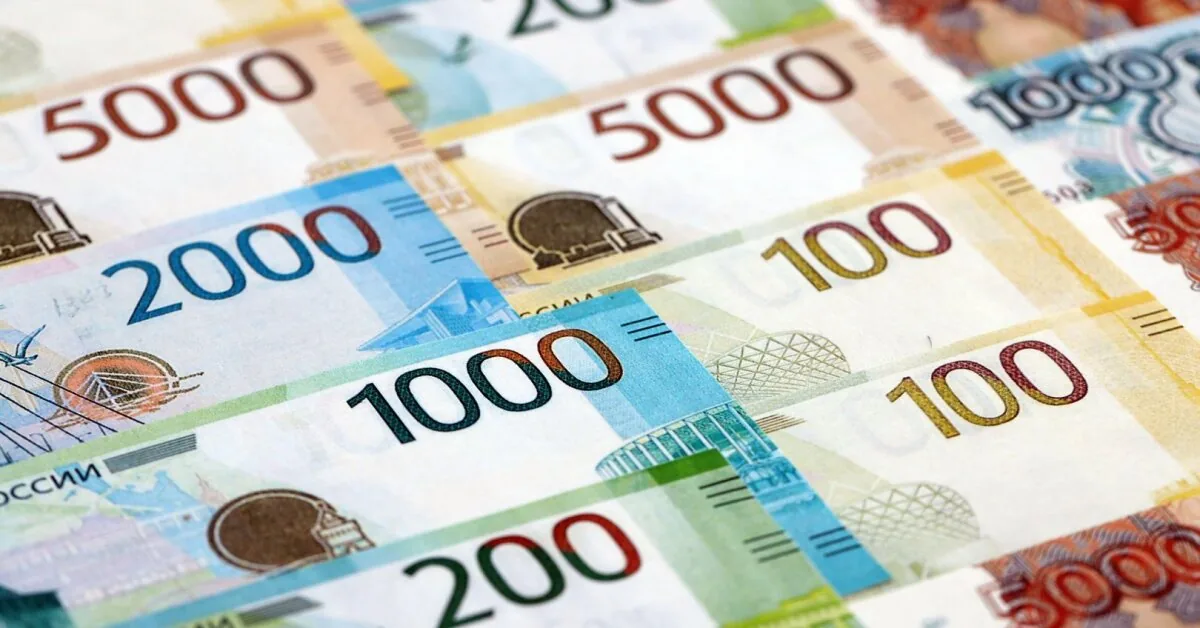 Russia borrowed nearly 10 billion euros per day from banks