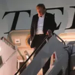 Donaldas Trumpas neskuba skirti naujo Baltųjų rūmų spaudos sekretoriaus