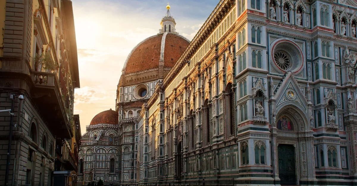 Florence hit by heavy rain: water flooded the city's most famous museums