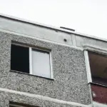 An apartment was on fire in Klaipėda: a woman was burned, residents and a dog were evacuated from the top floor
