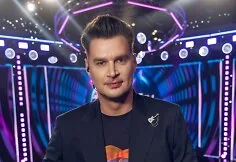Moments from the show “Star Duets”