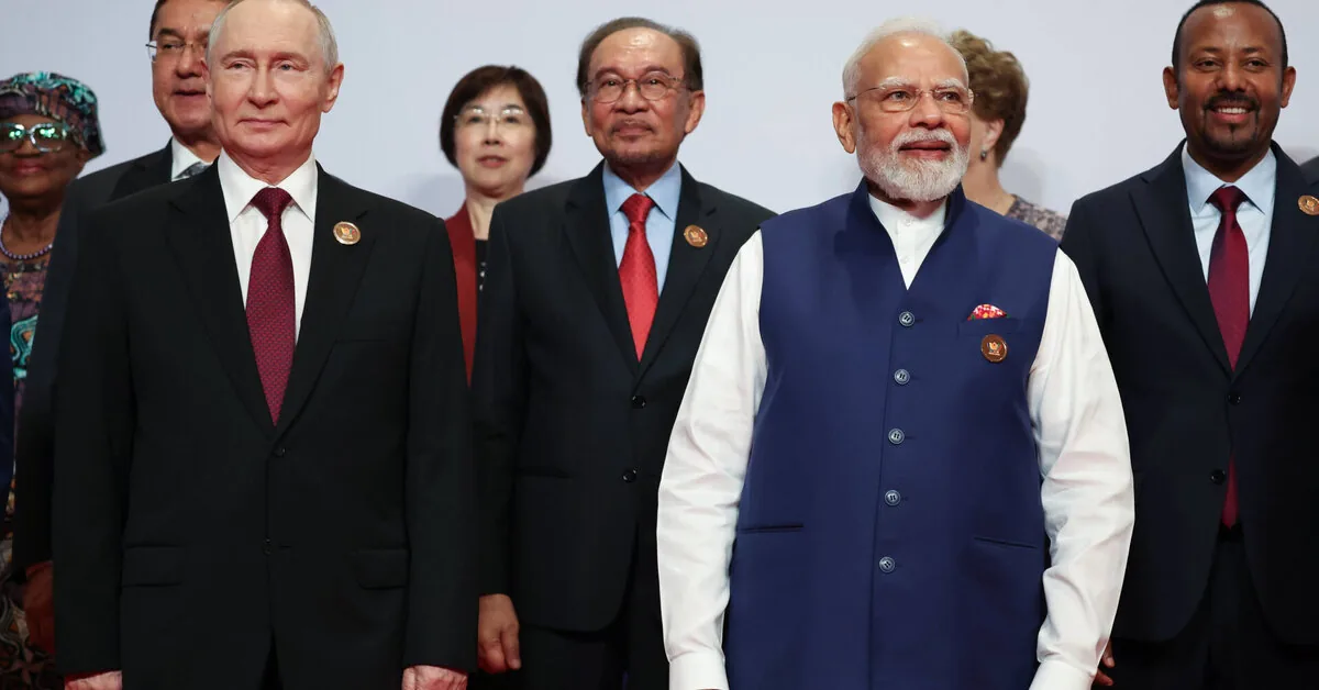 Kinija, Rusija ir Indija BRICS susitikime siekia ekonominio bendradarbiavimo