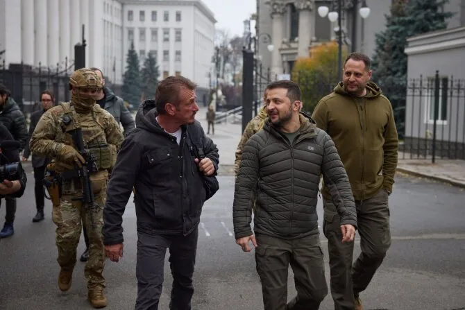 Ukrainos prezidentūros nuotr./Aktorius Seanas Pennas Ukrainoje