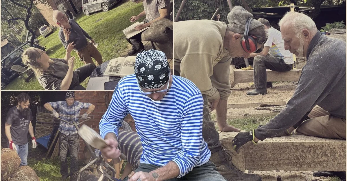 This week in Palanga – an opportunity to see live how crosses and roadside shrines are made