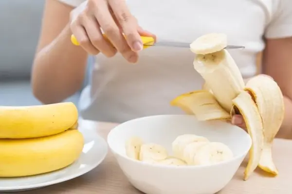 Can bananas cause reflux?