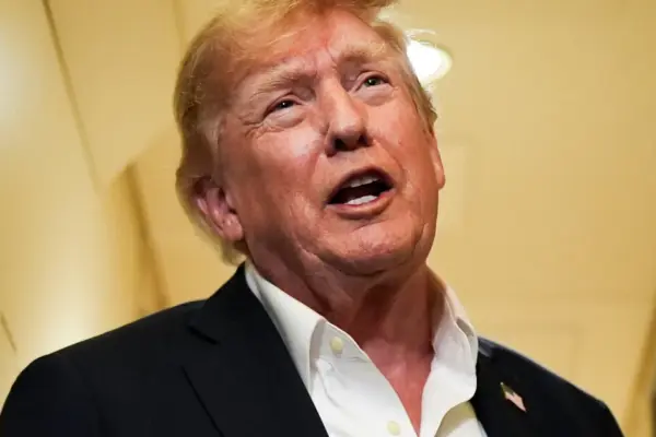 Donaldas Trumpas kalba apie „nesveiką sąmokslą“ prieš dirbtinį intelektą