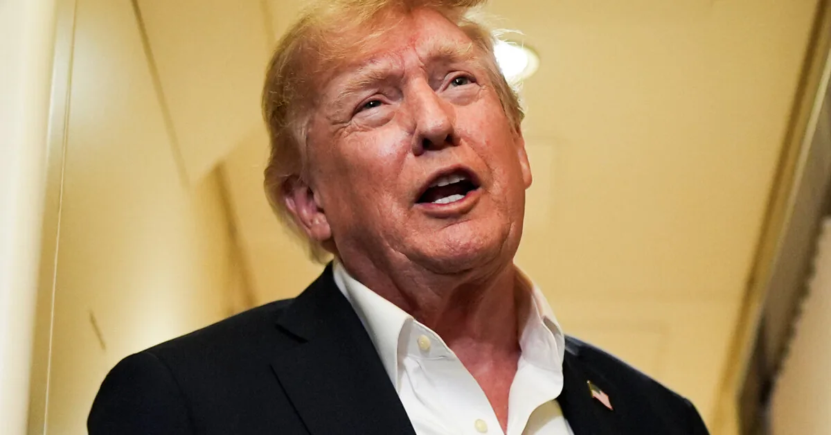 Donaldas Trumpas kalba apie „nesveiką sąmokslą“ prieš dirbtinį intelektą