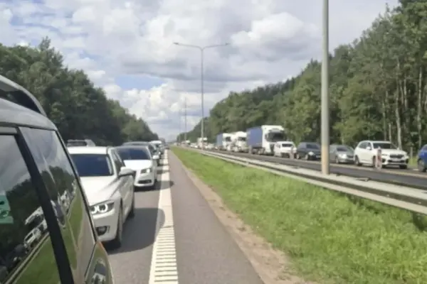 Drivers, arm yourselves with patience: a traffic jam has formed near Kaunas