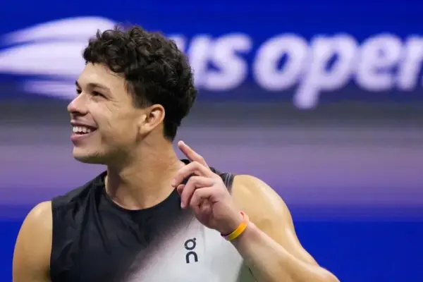 Shelton, who recorded a record assist, advanced to the US Open final