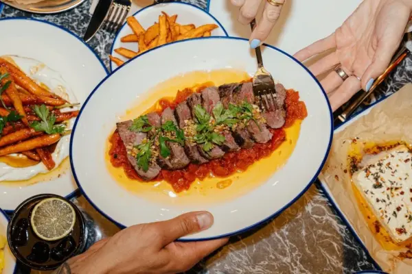 LOLA SOLÉ founder: "Those who like a table covered with food and a relaxed atmosphere come back to us