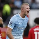 Almost the entire match played 10 against 11, "Man City" triumphed in the Manchester derby