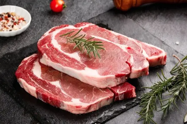 What happens to blood pressure if you eat red meat every day?