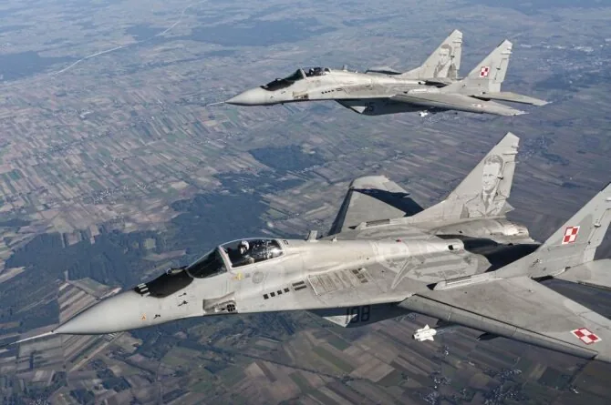 Polish fighter jets / Stock photo