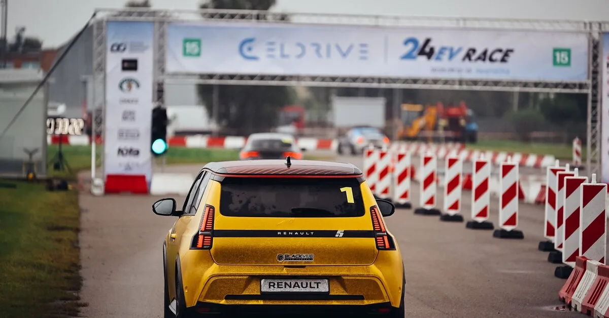 24-hour electric car race started: watch the broadcast
