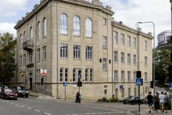 National Audit Office: lack of efficiency in renovating public buildings