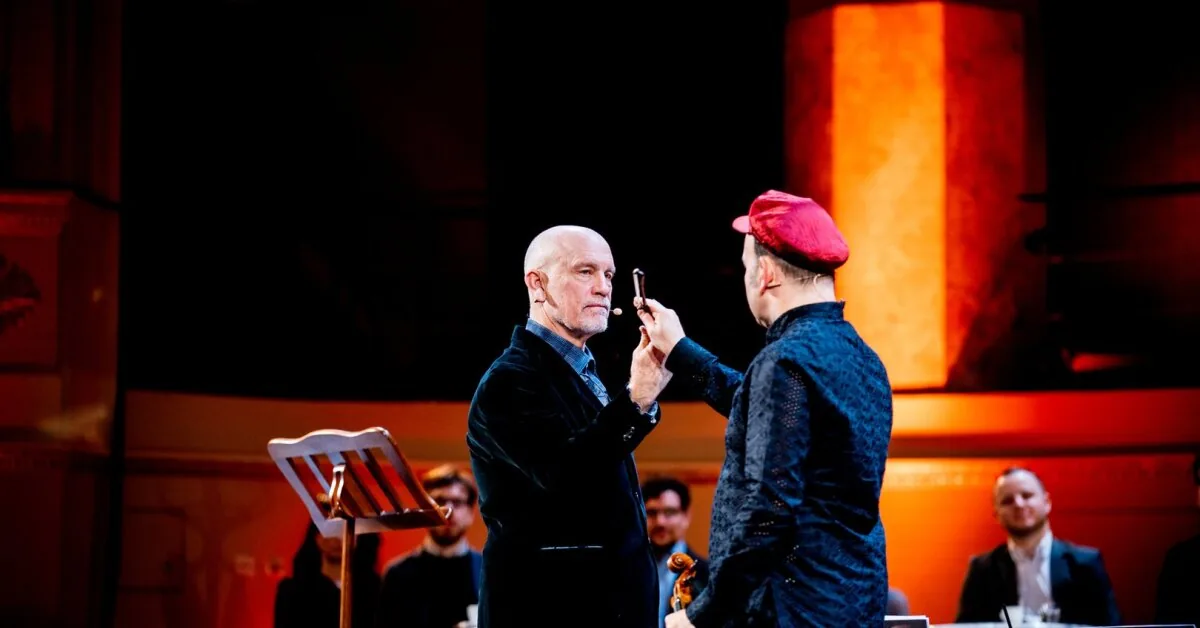 John Malkovich returns to Lithuania: a biting performance awaits