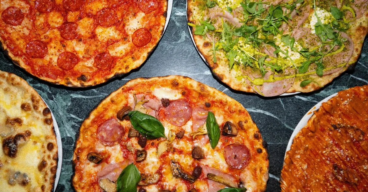 Not beautifully, but deliciously: what makes the Italian character of the "Forno di Martino" restaurant in "Ogmios City" special?
