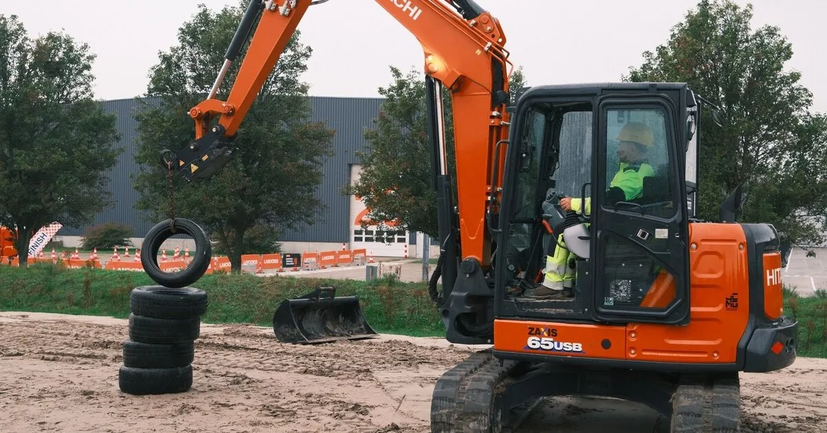 In the European Excavator Championship, the Lithuanian demonstrated astonishing precision
